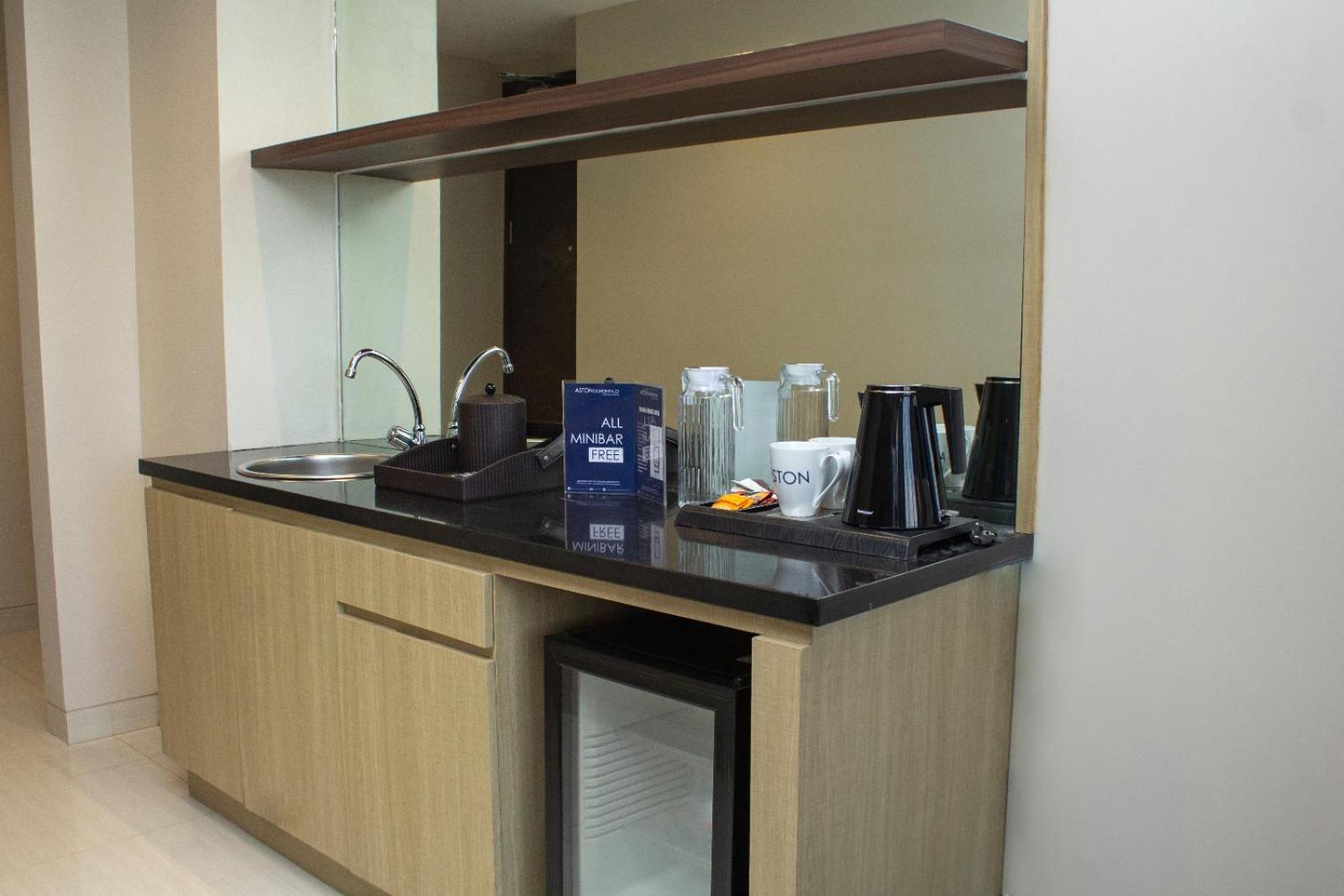 Aston Gorontalo Hotel & Villas Экстерьер фото