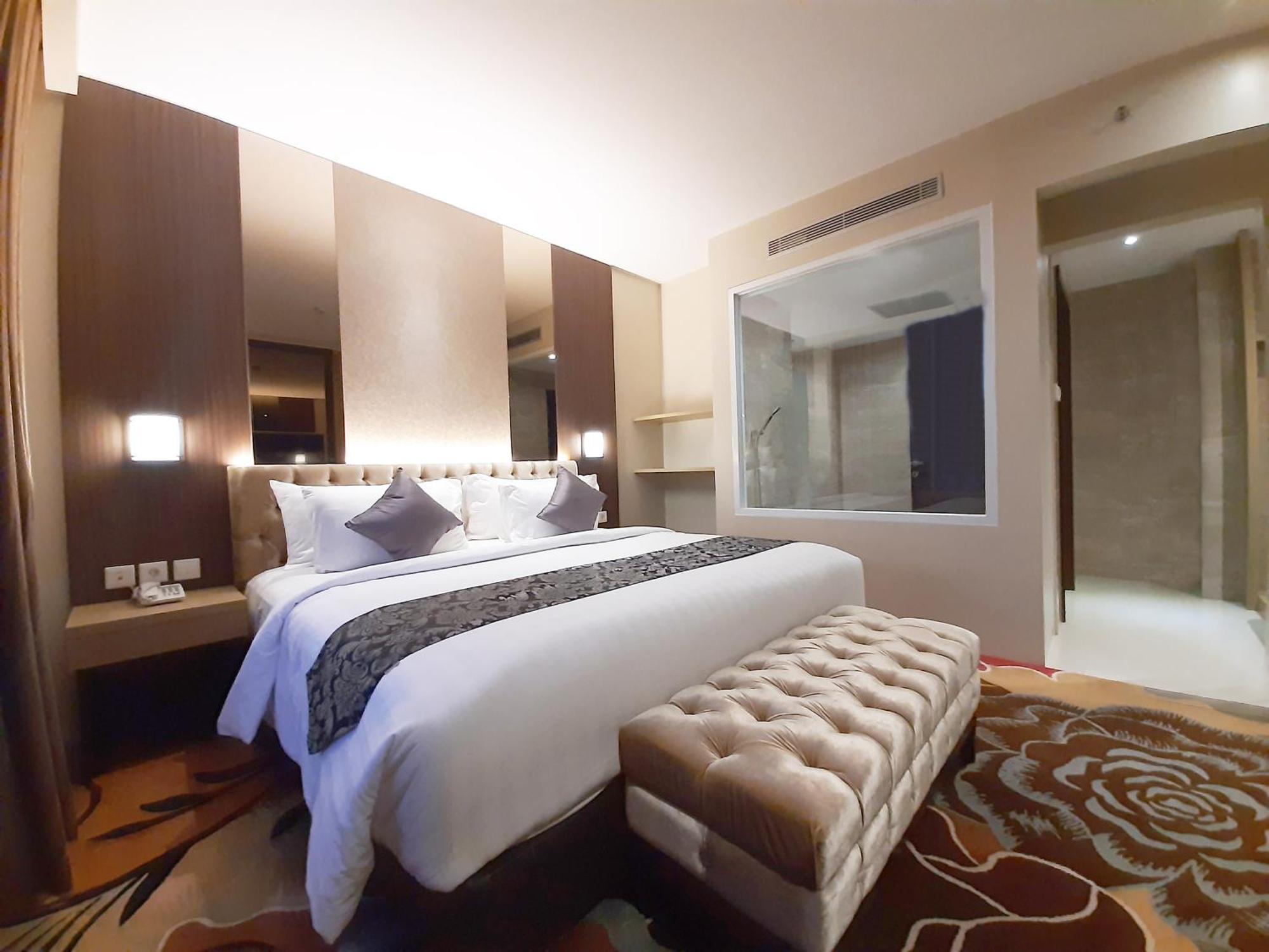Aston Gorontalo Hotel & Villas Экстерьер фото