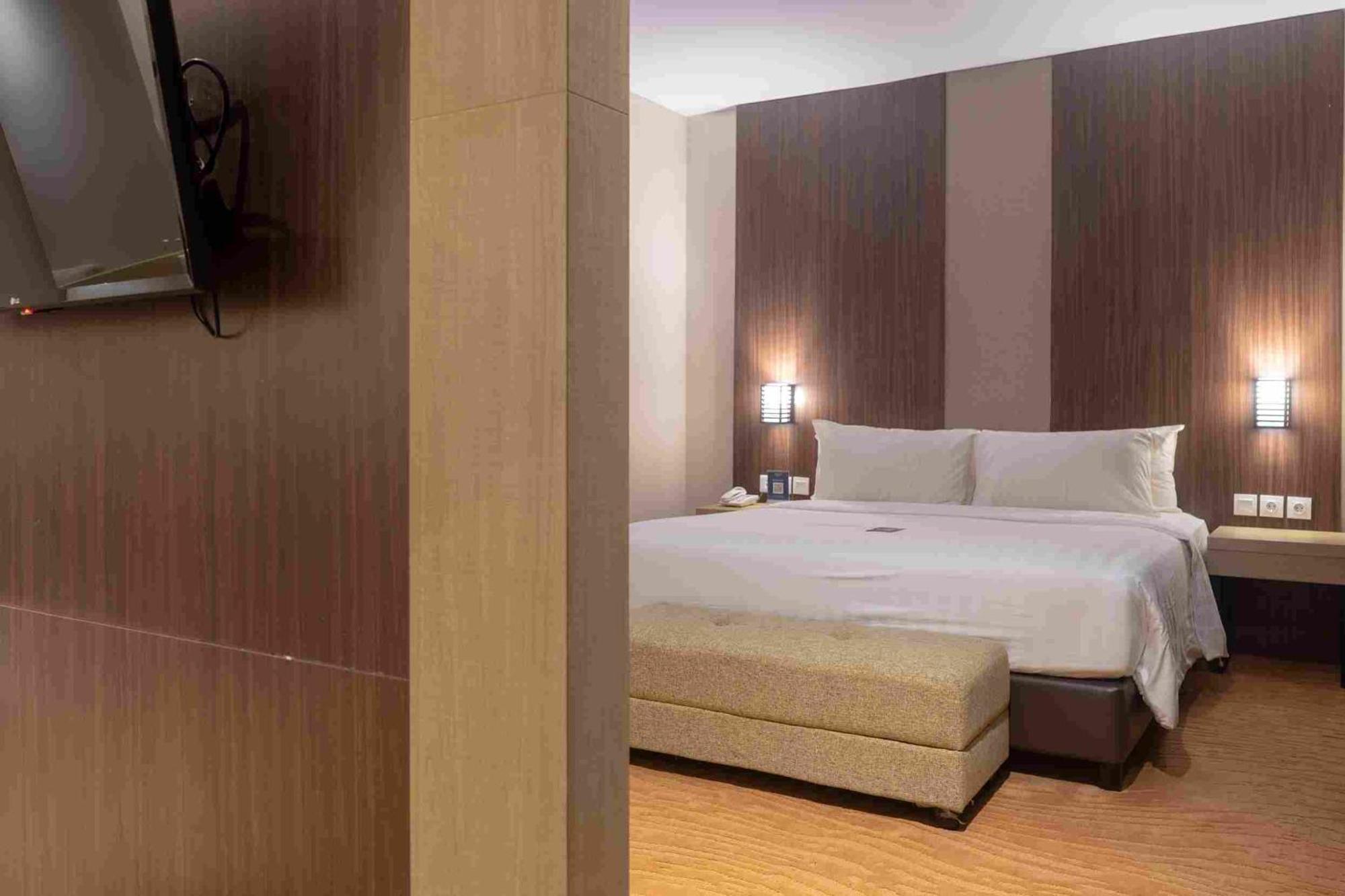 Aston Gorontalo Hotel & Villas Экстерьер фото