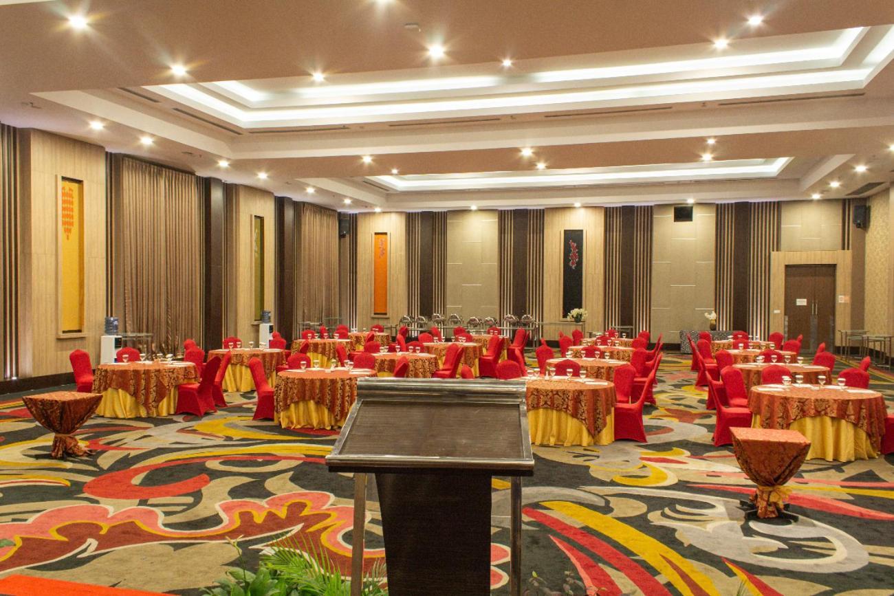 Aston Gorontalo Hotel & Villas Экстерьер фото