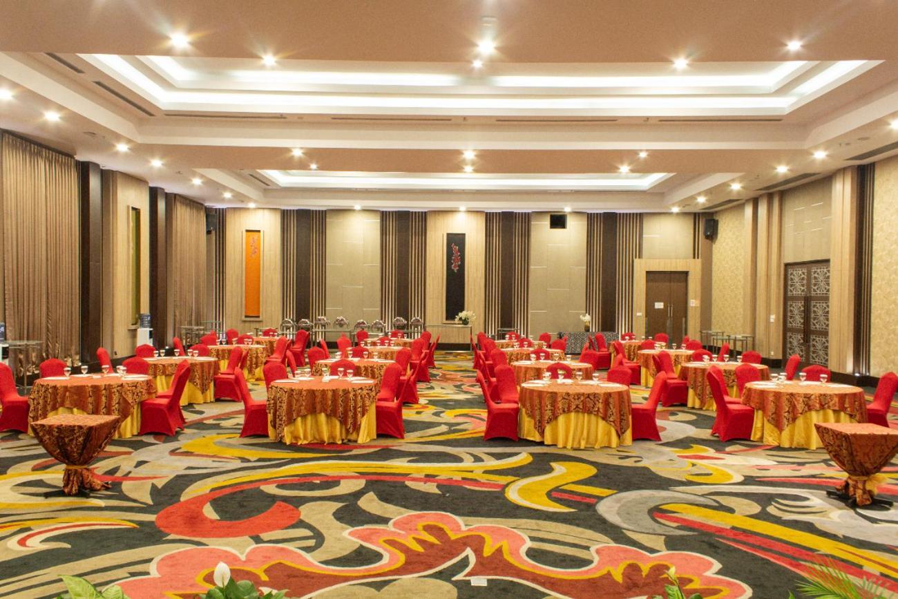 Aston Gorontalo Hotel & Villas Экстерьер фото