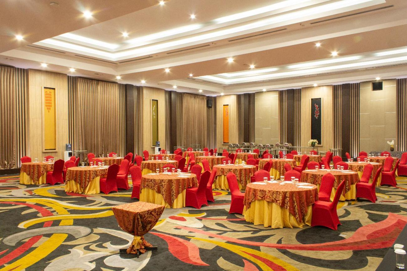 Aston Gorontalo Hotel & Villas Экстерьер фото